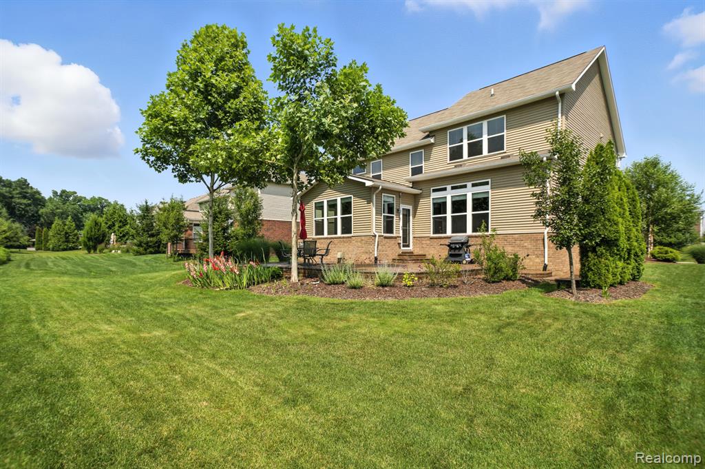 2066 Findley Circle, Lake Orion, MI — Photo 19