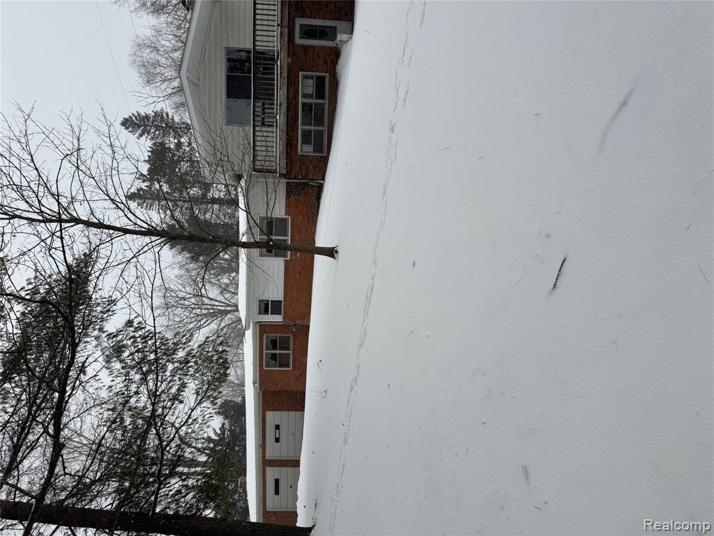 4662 N Lapeer Road, Columbiaville, MI 48421