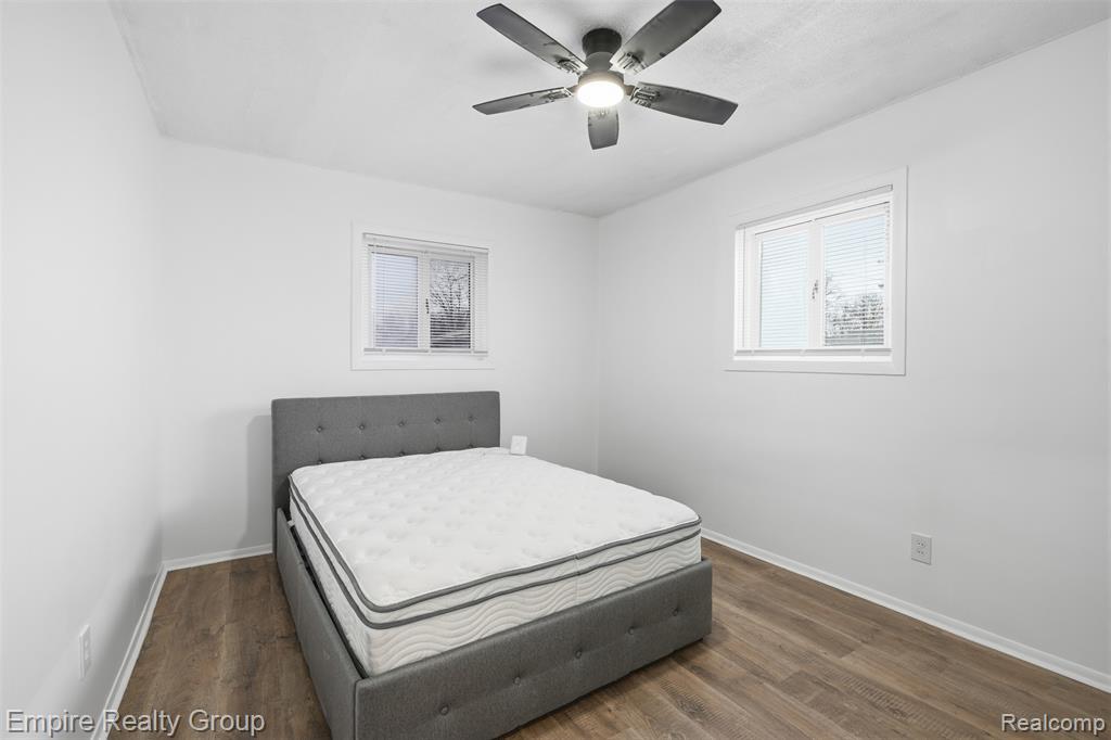 33060 Cherry Hill Road, Garden City, MI — Photo 13