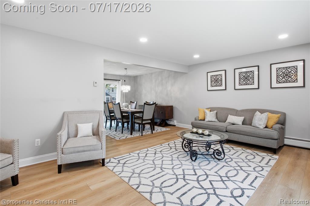5569 Tadworth Place, West Bloomfield, MI — Photo 9