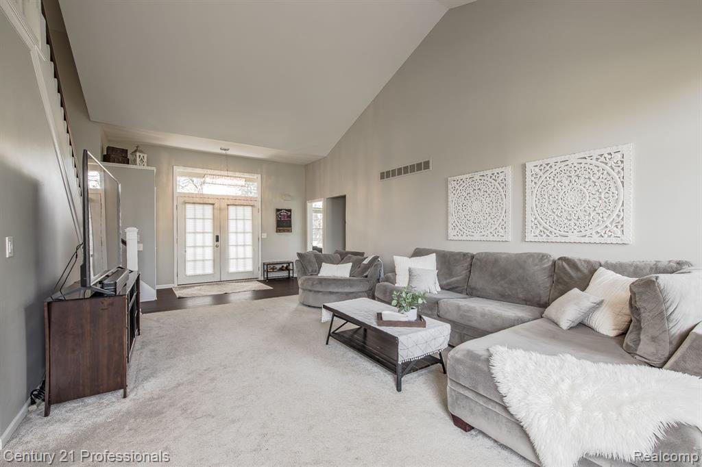4482 RED OAK Boulevard, Waterford, MI 48329 — Photo 10