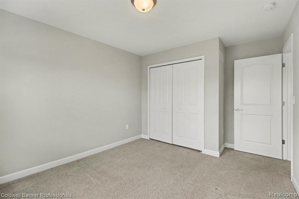 4817 W Stonegate Circle, Lake Orion, MI — Photo 25