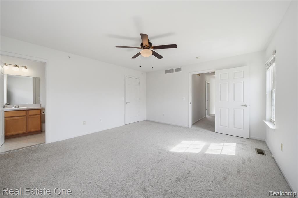 402 Old Pine Way, Walled Lake, MI 48390 — Photo 21