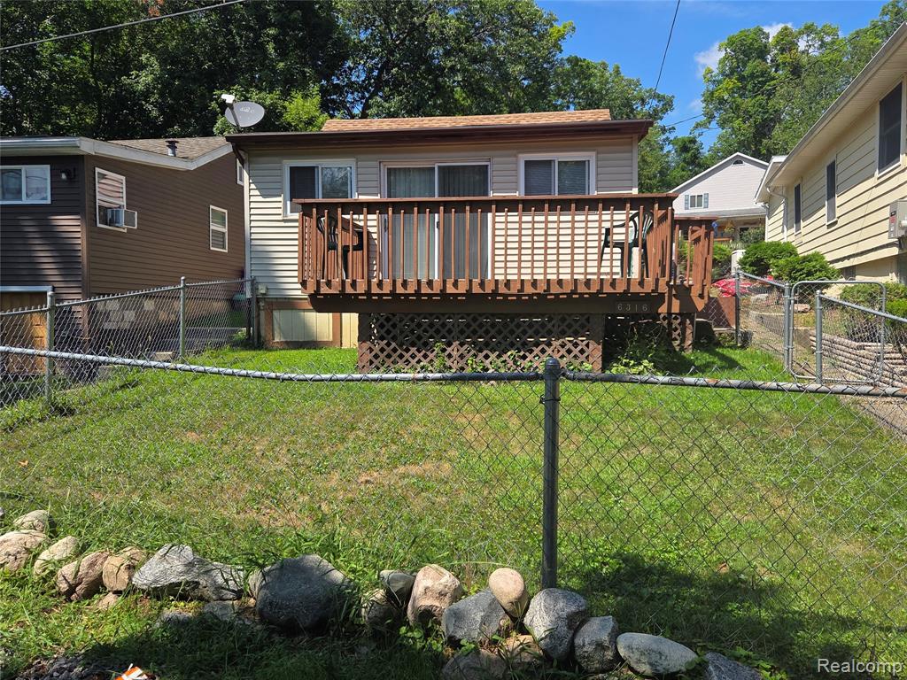 6316 Oakdale Drive, Brighton, MI 48116 — Photo 3