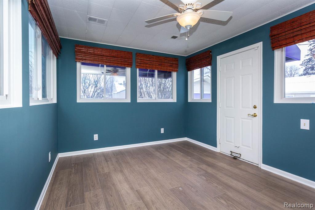 542 S Manitou Avenue, Clawson, MI — Photo 19