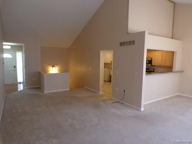 6575 Cortland Avenue - Photo 2