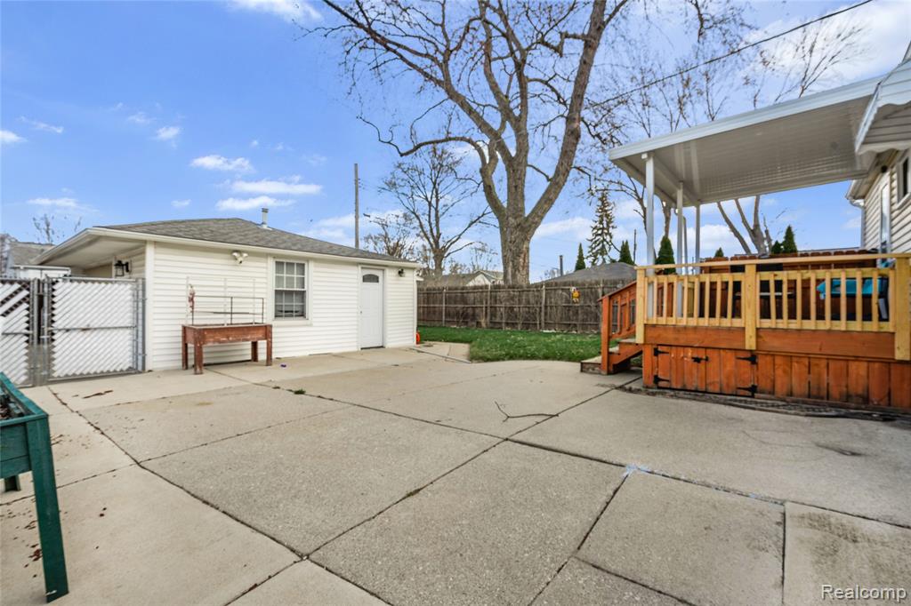 31344 Rosslyn Avenue, Garden City, MI — Photo 24