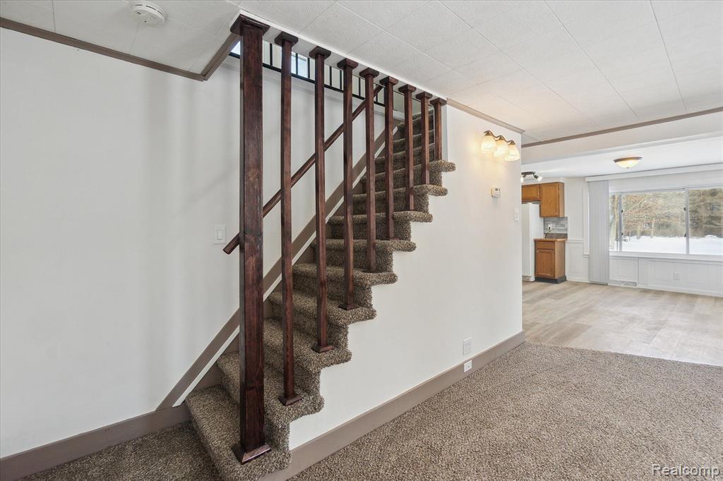 5369 SITKA Street, Burton, MI 48519 — Photo 17