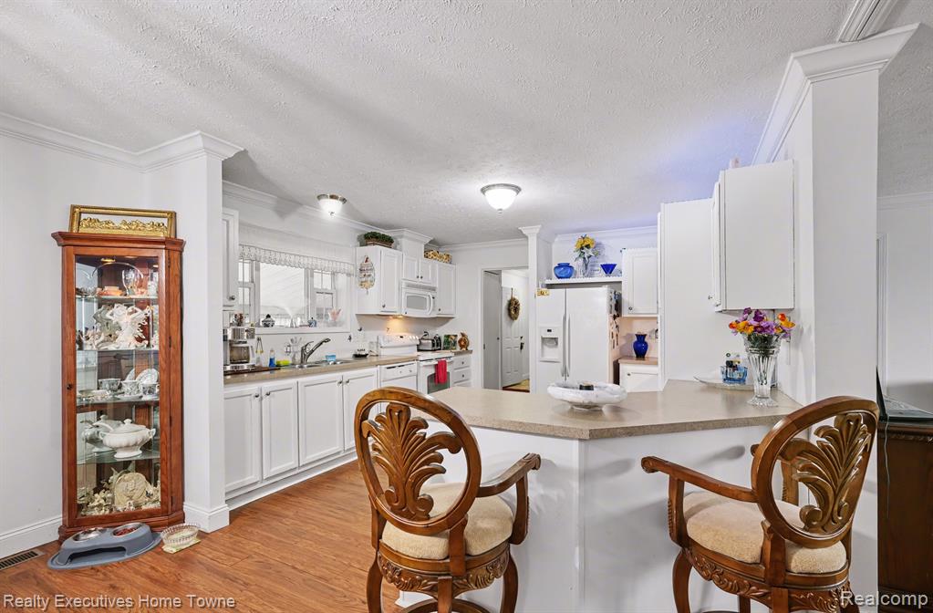 46229 Worlington Dr, Macomb, MI 48044 — Photo 9