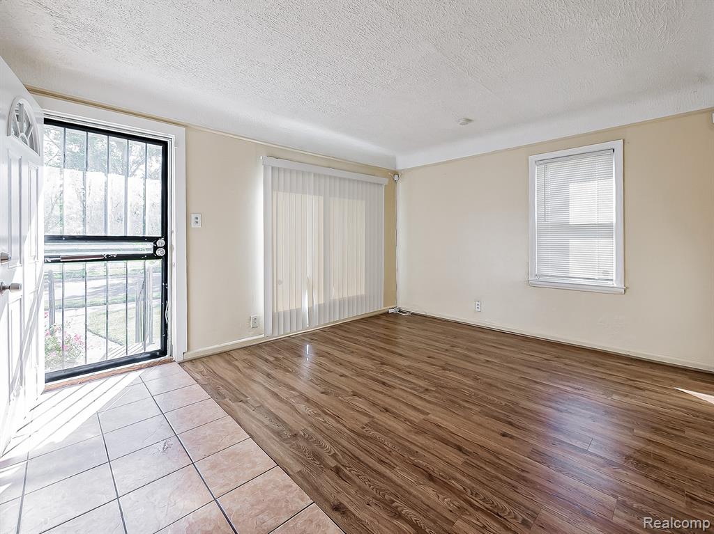 19365 Fenmore Street, Detroit, MI 48235 — Photo 4
