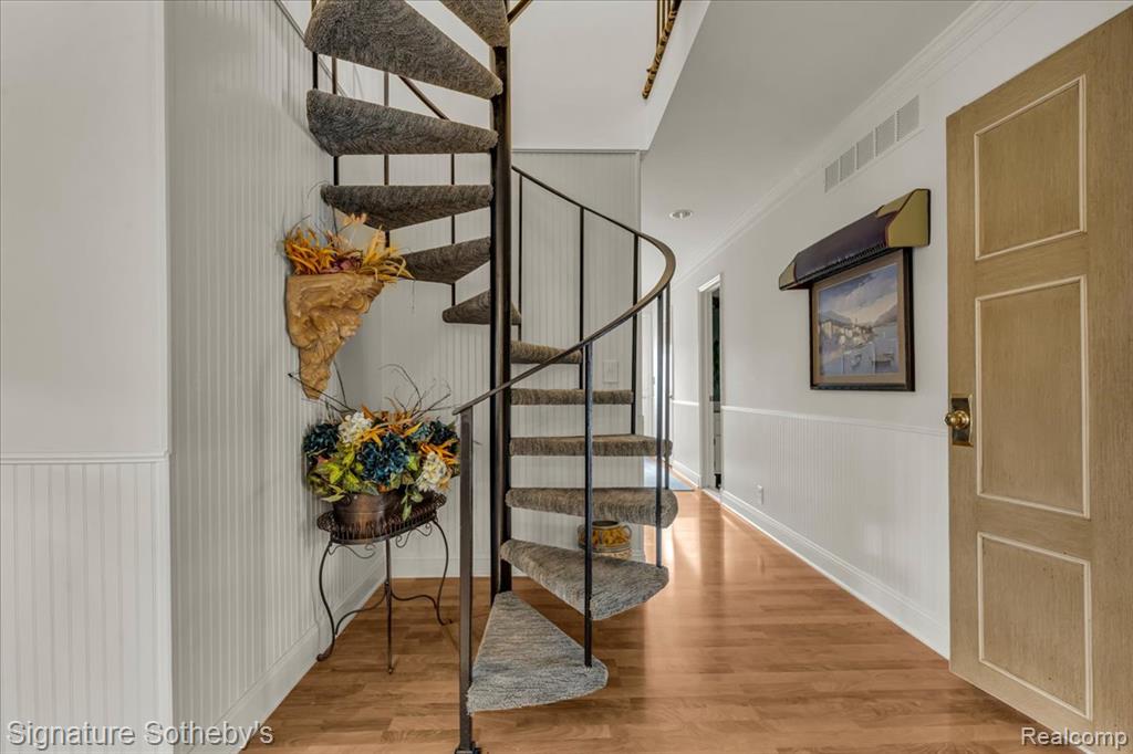38383 Saddle Lane, Clinton Twp, MI 48036 — Photo 34