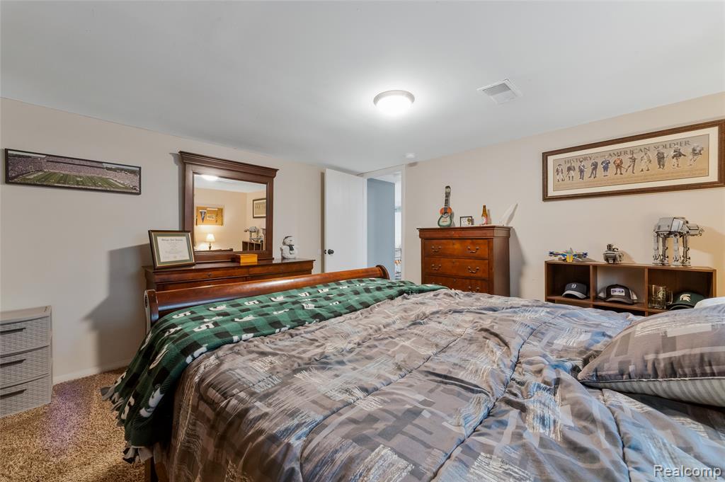 355 Sanders Road, Oxford, MI 48371 — Photo 33