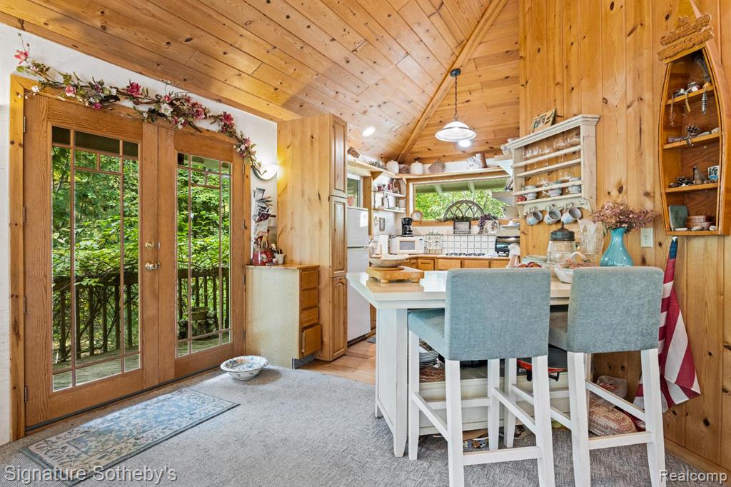 11436 Lakeview Road NE, Bear Lake, MI 49646 — Photo 10