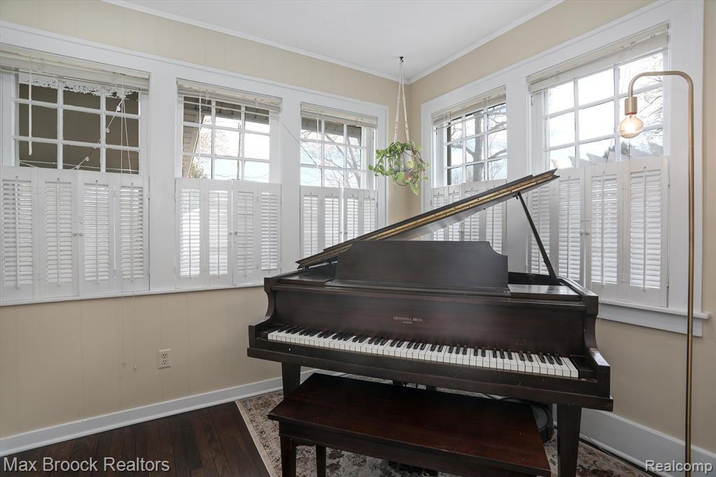20 WOODSIDE PARK Boulevard, Pleasant Ridge, MI — Photo 10
