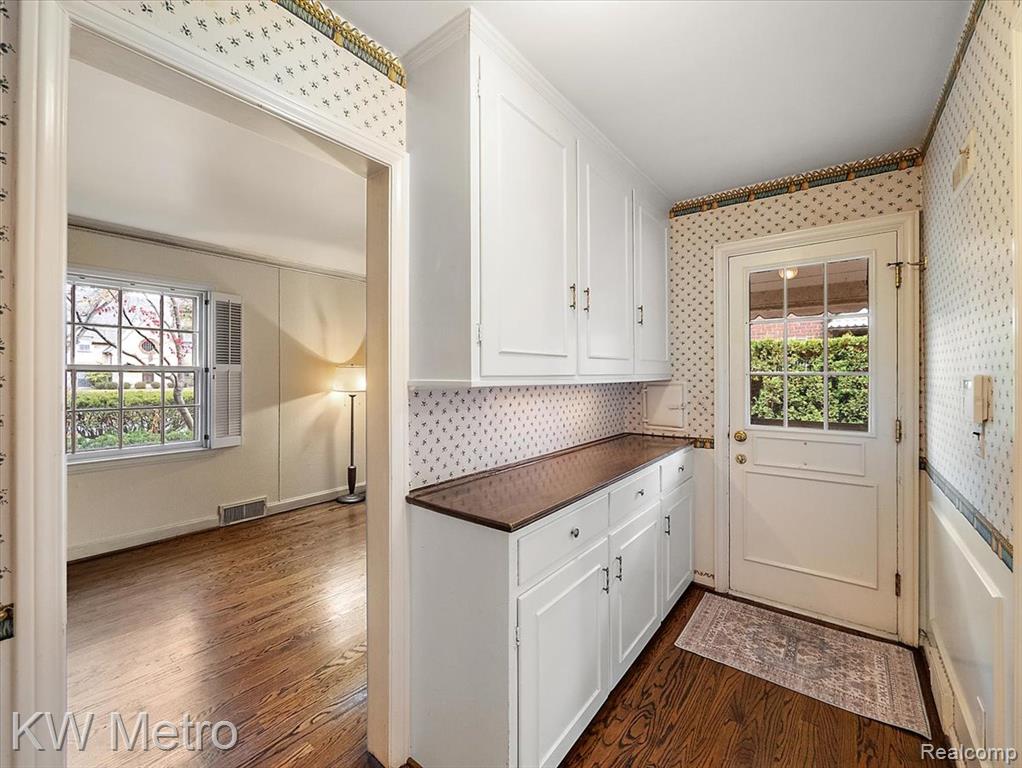 340 Kercheval Avenue, Grosse Pointe Farms, MI 48236 — Photo 12