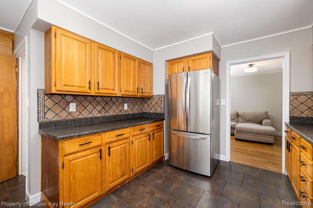 609 W Crane Street, Howell, MI 48843 — Photo 11