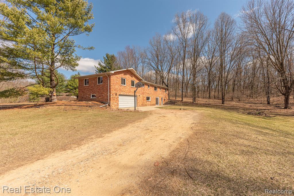 7293 GAWLEY Road, Pinckney, MI 48169 — Photo 6