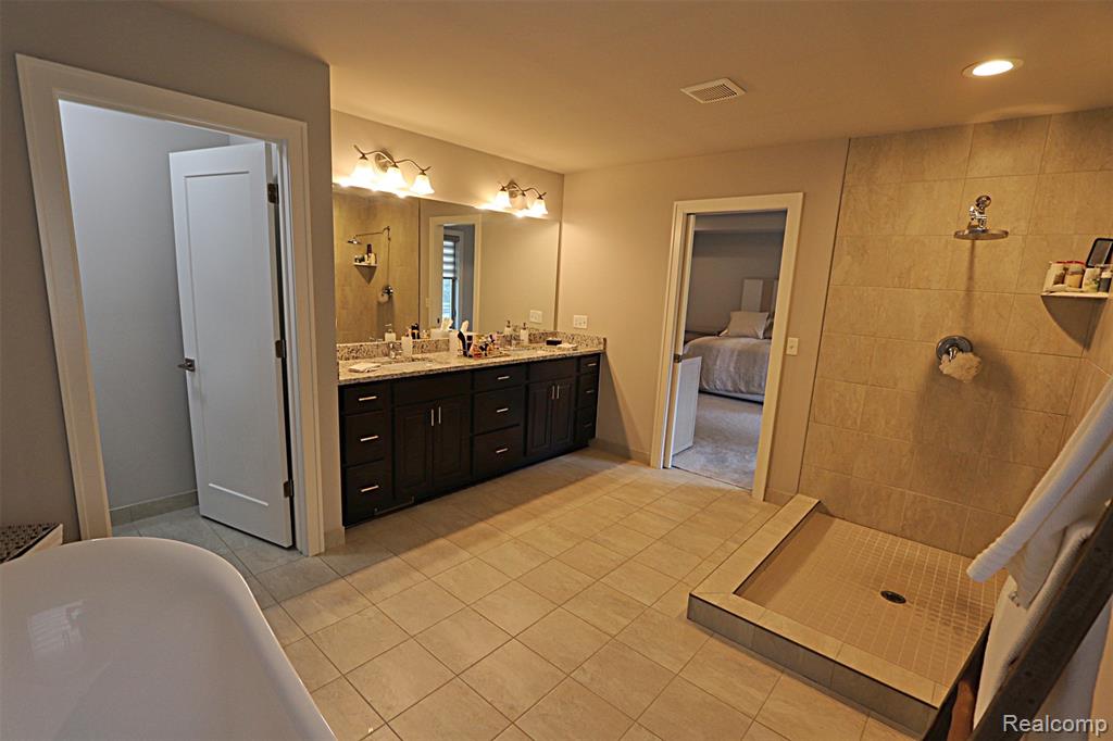 4966 Park Manor Drive, Troy, MI 48098 — Photo 35