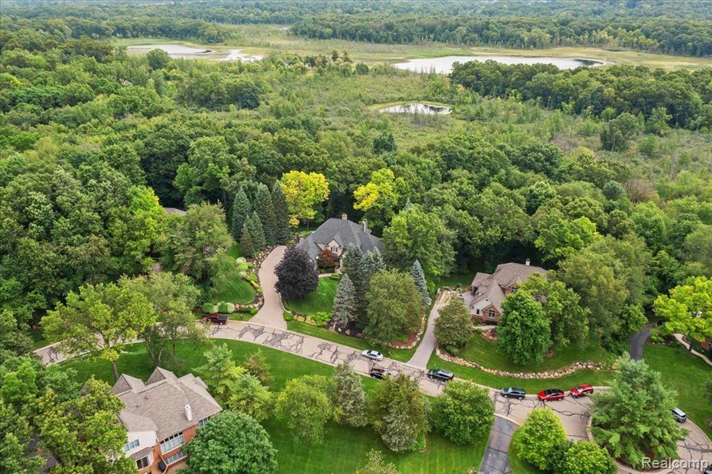 6246 WINDEMERE, Brighton, MI 48116 — Photo 38