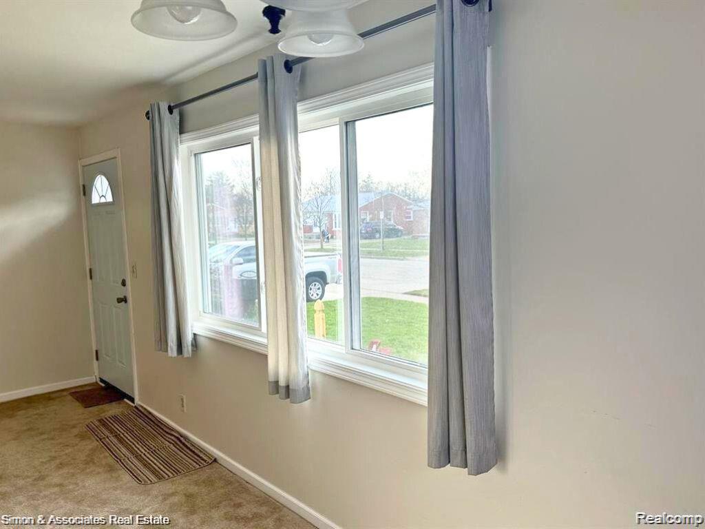 2439 STIEBER Street, Westland, MI 48186 — Photo 5