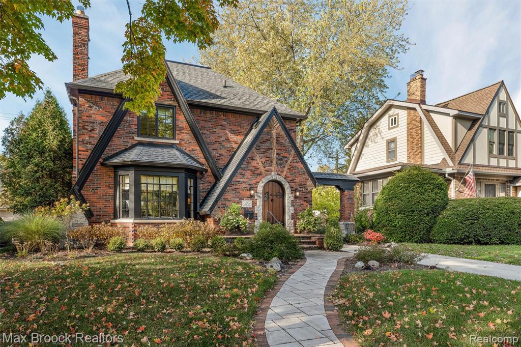 1425 Bedford Road, Grosse Pointe Park, MI 48230 — Photo 3