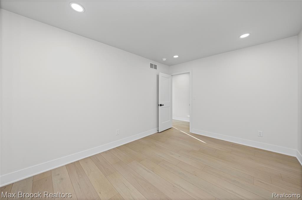 4800 Faircourt Drive, West Bloomfield, MI — Photo 35