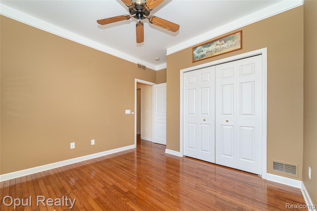 17036 Sycamore Court, Northville, MI 48168 — Photo 11