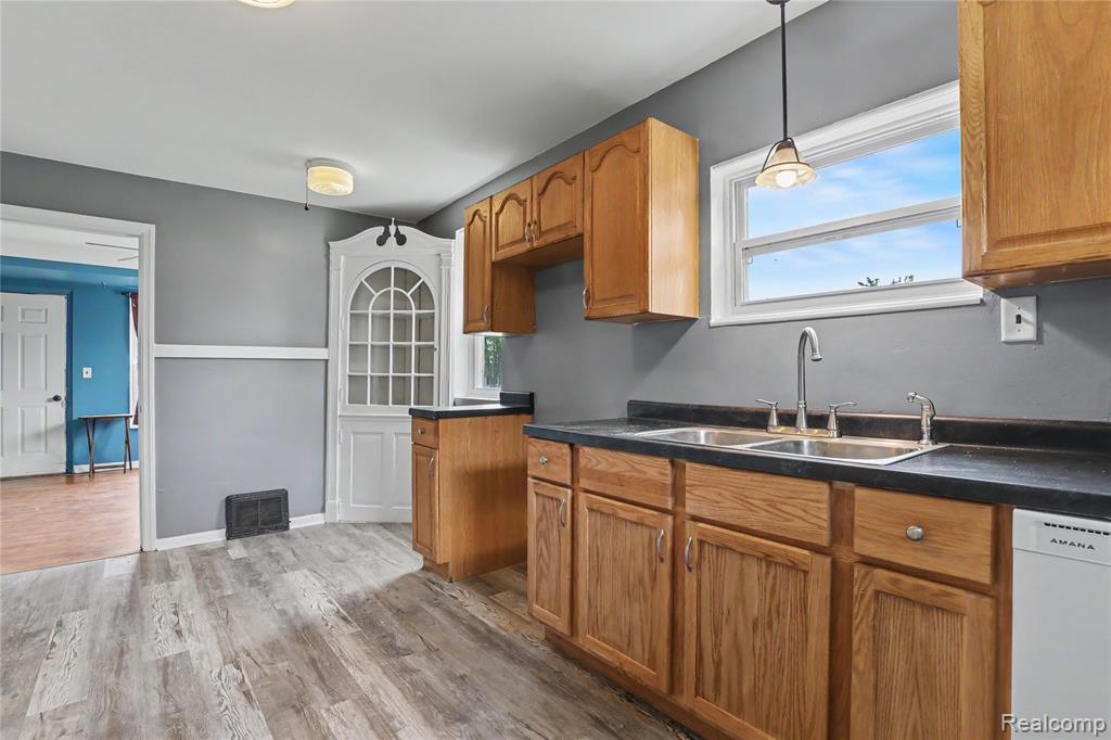 5388 Davison Road, Lapeer, MI 48446 — Photo 22