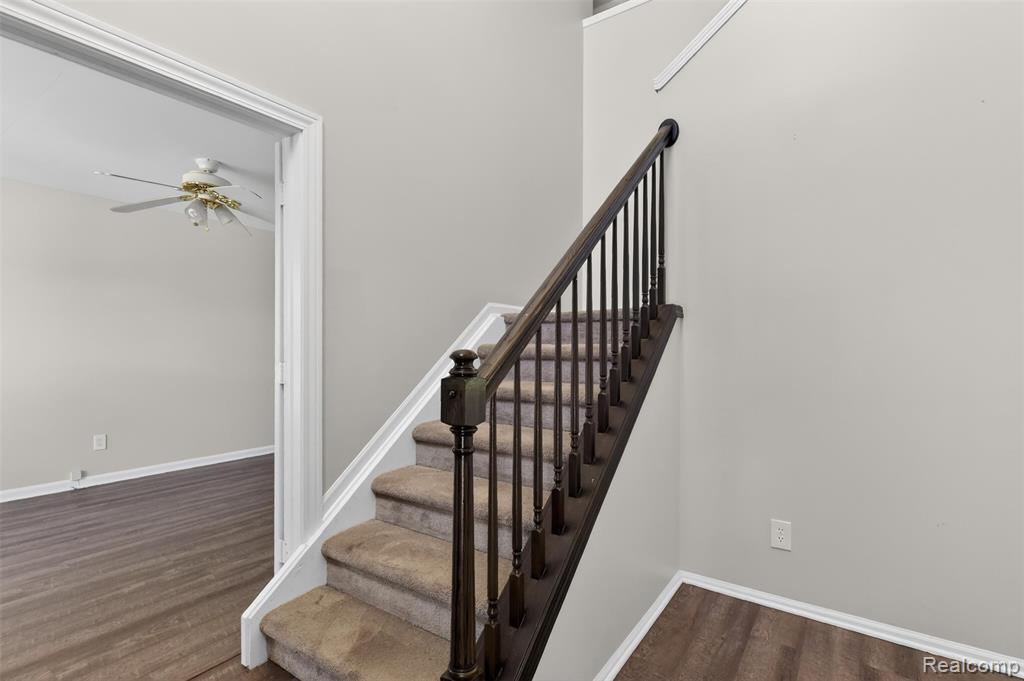 4642 Pond Run, Canton, MI 48188 — Photo 8