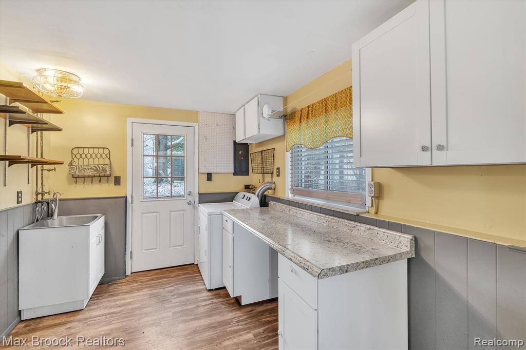 978 PANORAMA Drive, Milford, MI 48381 — Photo 14