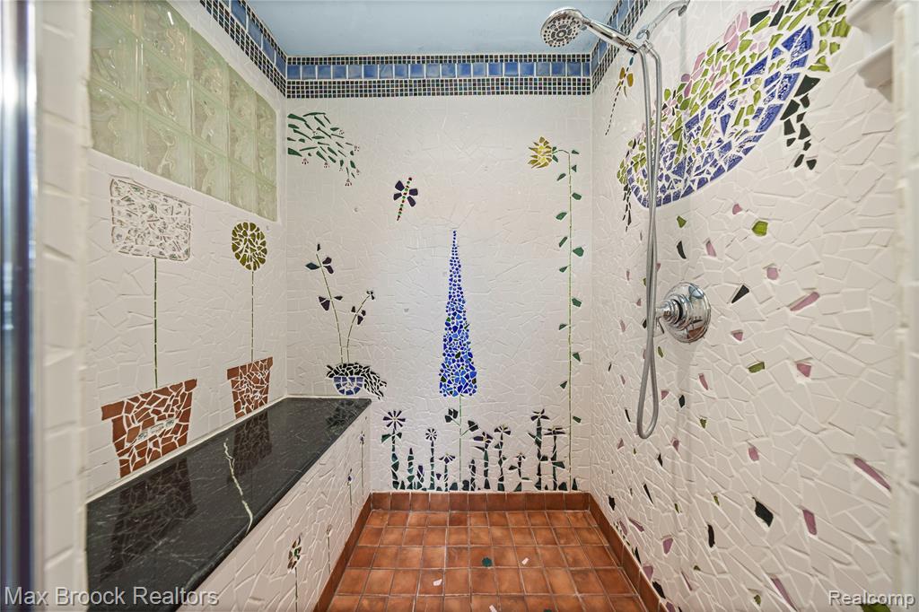 35550 Pleasant Valley Road, Farmington Hills, MI, 48331