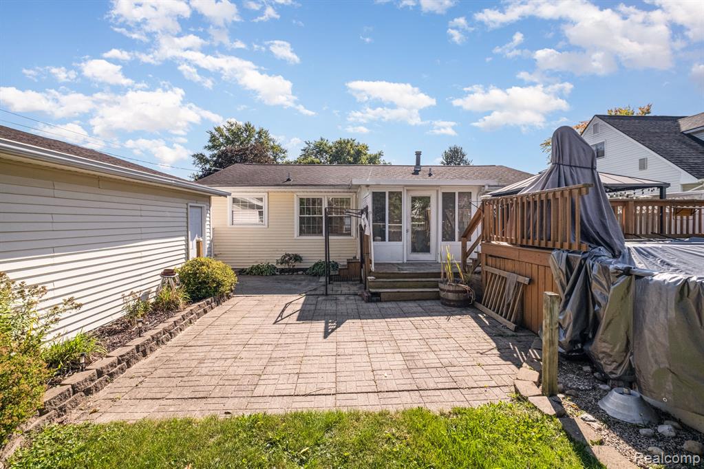 9140 Chelmsford Drive, Swartz Creek, MI 48473 — Photo 18