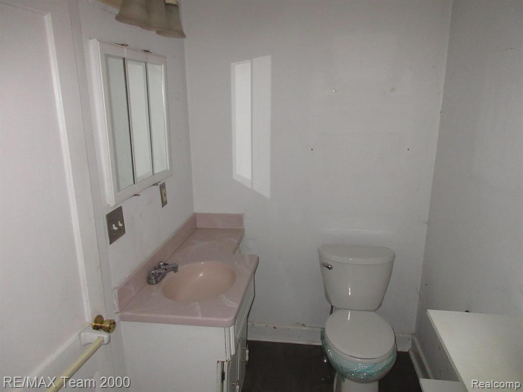 604 Smith Street, Monroe, MI 48161 — Photo 18
