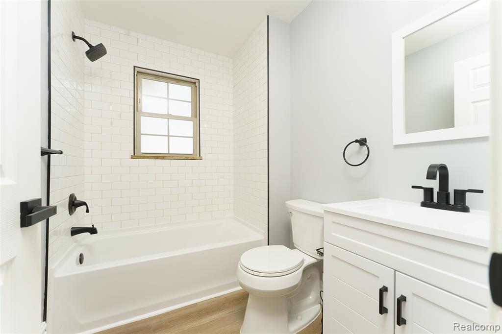 3342 Oak Grove Road, Howell, MI 48855 — Photo 9
