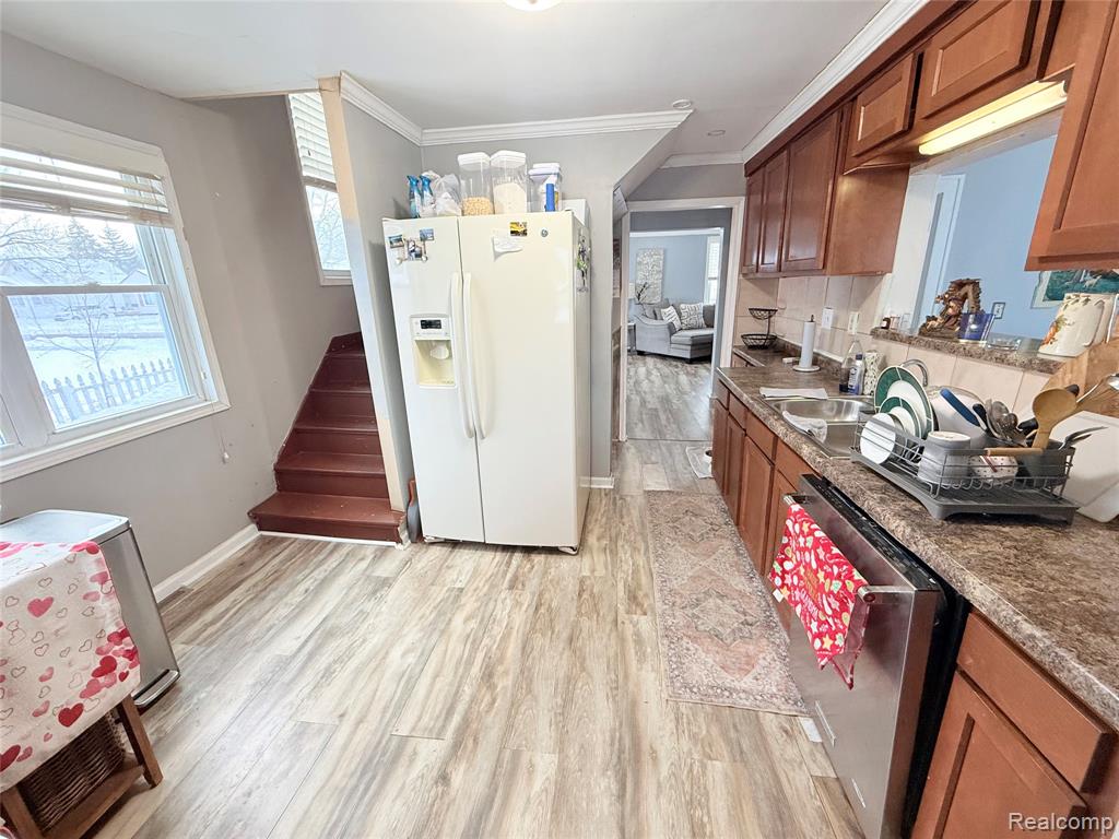 33526 Duncan, Fraser, MI 48026 — Photo 12