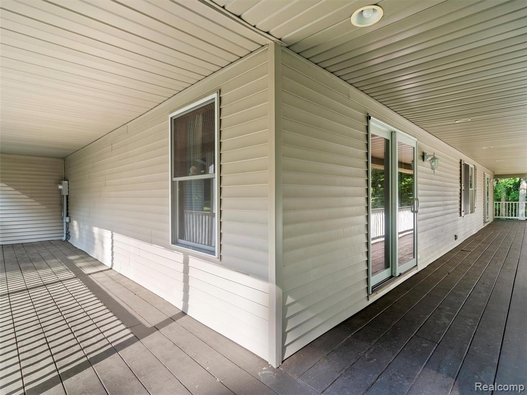 9480 Hartland Road, Fenton, MI 48430 — Photo 50