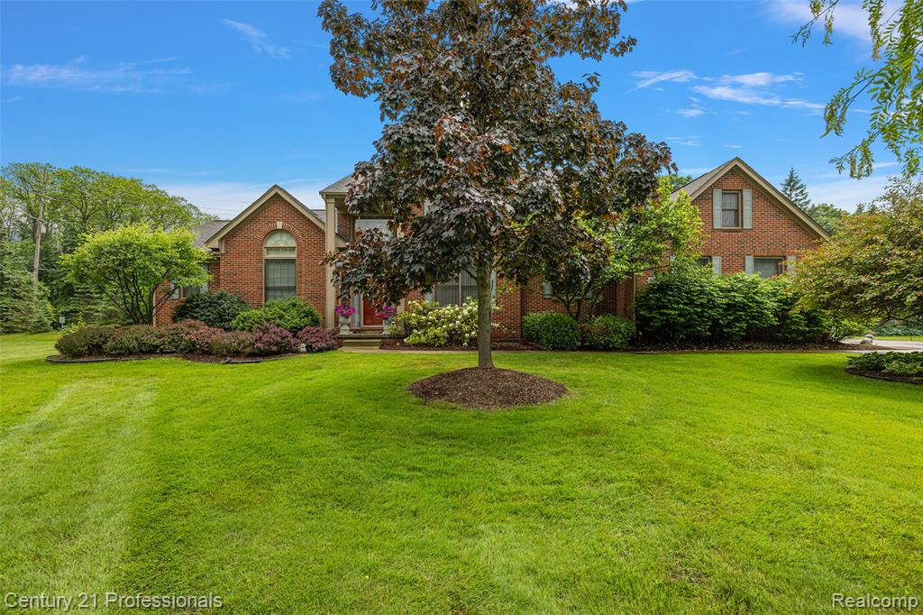 8117 Remington Court, Clarkston, MI 48348 — Photo 41