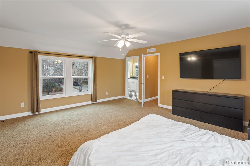520 FISKE Drive, Detroit, MI 48214 — Photo 21