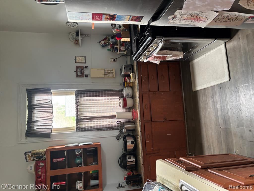 236 S Elizabeth Street, Marine, MI — Photo 11