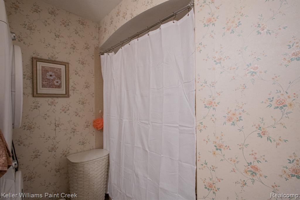 4926 E 12 Mile Road, Warren, MI 48092 — Photo 20
