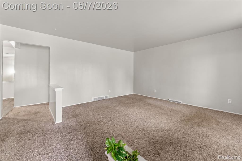 14053 April Lane, Warren, MI 48088 — Photo 16