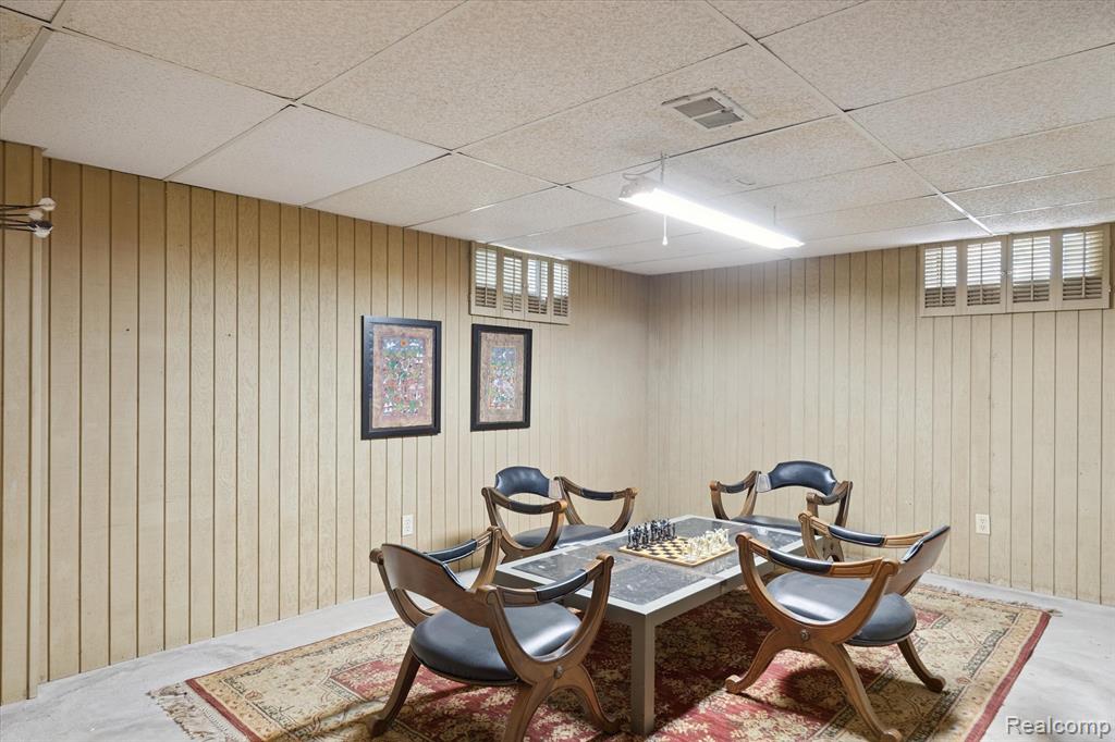 915 E River Road, Flushing, MI 48433 — Photo 33