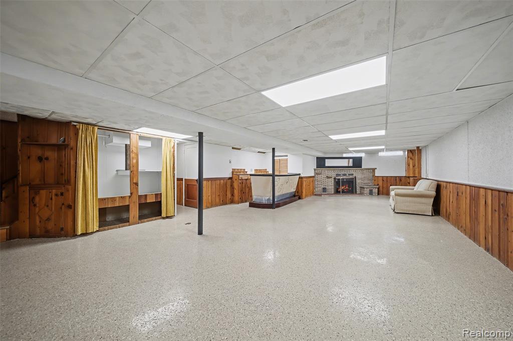 8031 Pardee Road, Taylor, MI 48180 — Photo 14