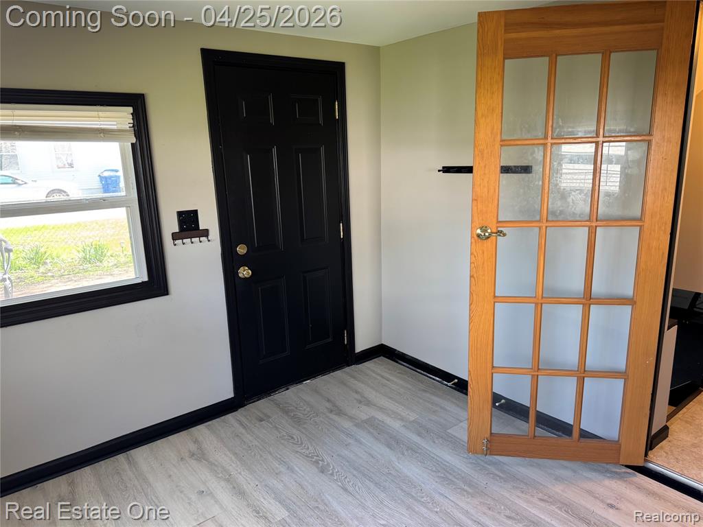 148 Marion Avenue, Waterford, MI 48328 — Photo 14