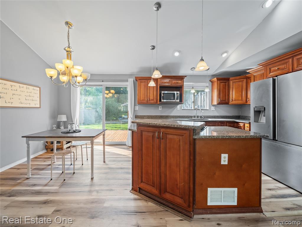 9425 Galatian Drive, Whitmore Lake, MI 48189 — Photo 5