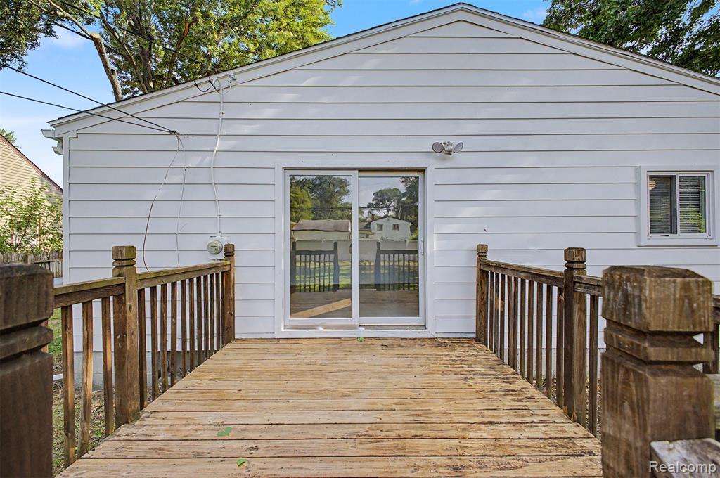 31765 Brown Street, Garden City, MI — Photo 28