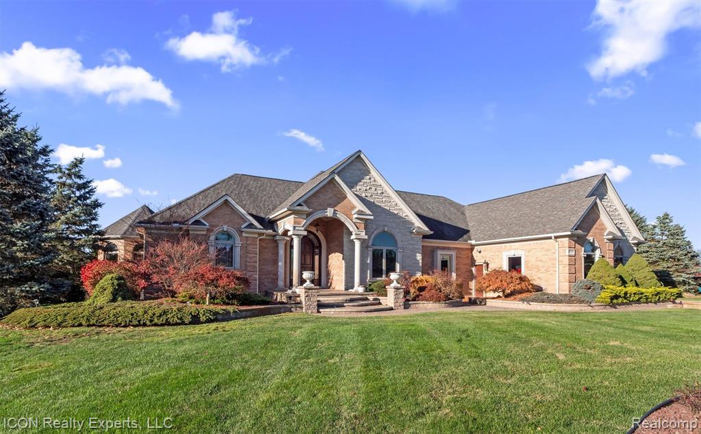 72755 Solanus Drive, Bruce, MI 48065 — Photo 2