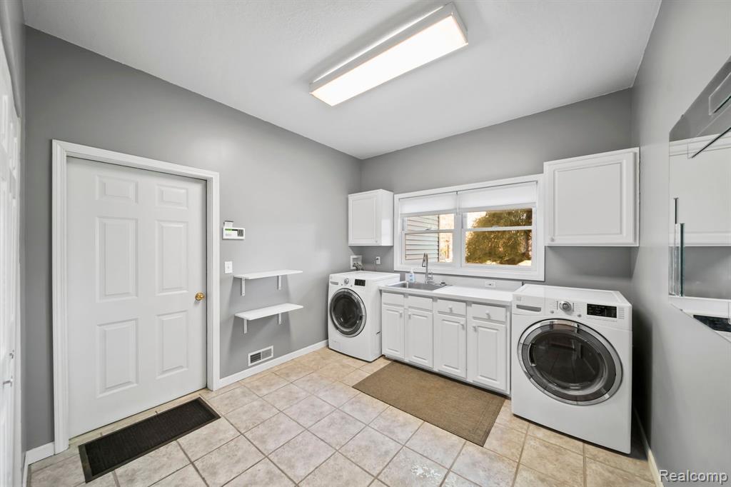 4852 INDIAN CREEK Drive, Jackson, MI 49201 — Photo 38