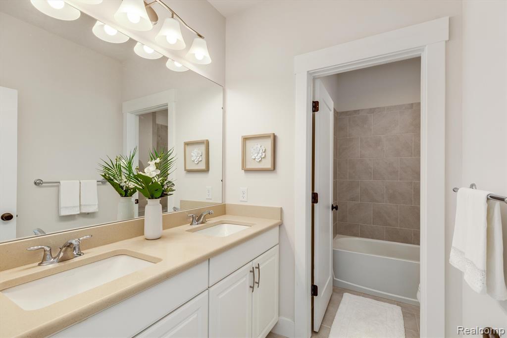 6370 AVALON Way, Ann Arbor, MI 48103 — Photo 30