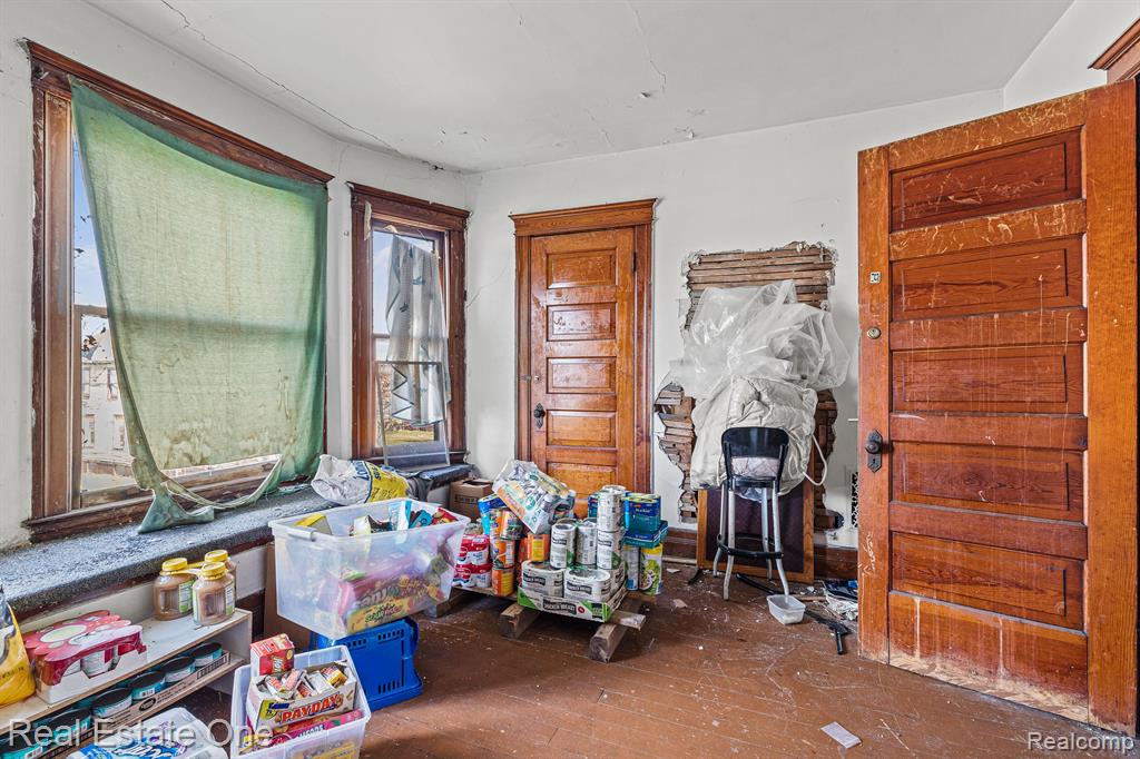 1821 HELEN Street, Detroit, MI 48207 — Photo 31